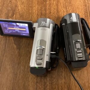 Sony handycam sx-85 and cx-130
